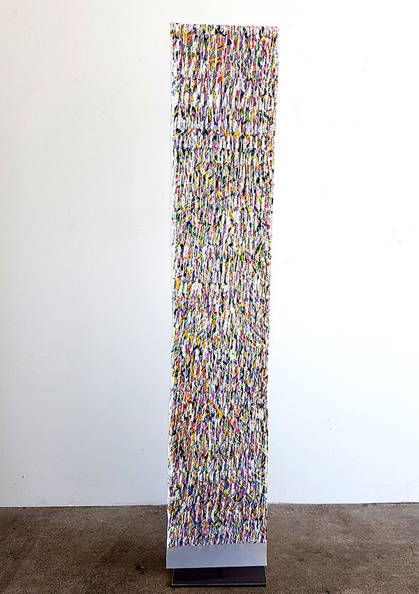 Susanne Lyner, 2019, Meine Stammbäume Nr. 11, Acryl auf Transparentpapier beidseitig bearbeitet, 340 x 33 cm Susanne Lyner, 2019, Meine Stammbäume Nr. 11, Acryl auf Transparentpapier beidseitig bearbeitet, 340 x 33 cm