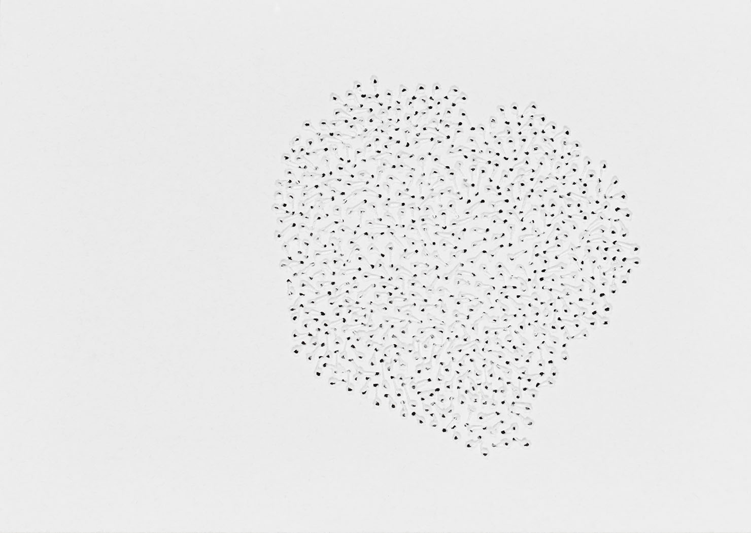 Susanne Lyner, 2020-21_Nr.06_14,8x10,5_umgarntes, Garn auf Karton, je 10,5 x 14,8 cm