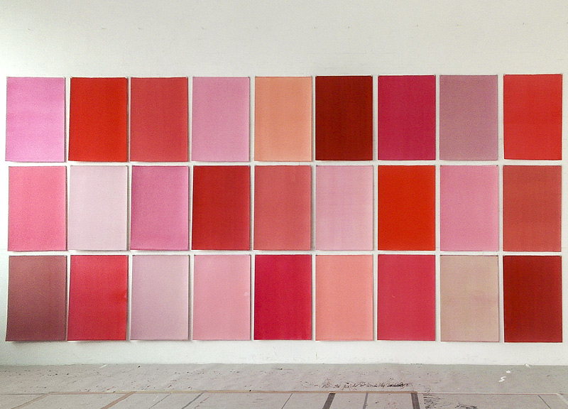 Susanne Lyner, 2015_Farbtafeln HamburgRot, 27-teilig,je 56 x 76 cm, Tusche auf Büttenpapier FARBIANO ARSTISTICO 640gr